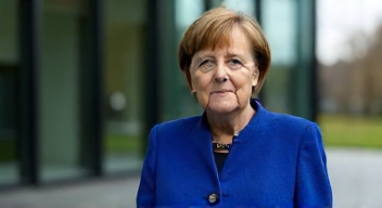 Politische Rahmenbedingungen und ihre Auswirkungen (9/10)